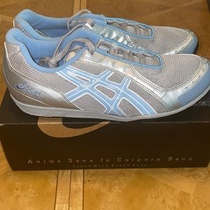 ASICS Hyper Rocket Girl XC Cross County Track & Field Spike Shoes Size 5.5 New